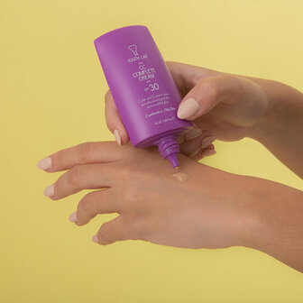 Youth Lab CC Cream SPF 30 (vette/gecombineerde huid)